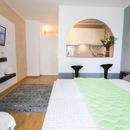 Maxim Apartment Белград Екстериор снимка