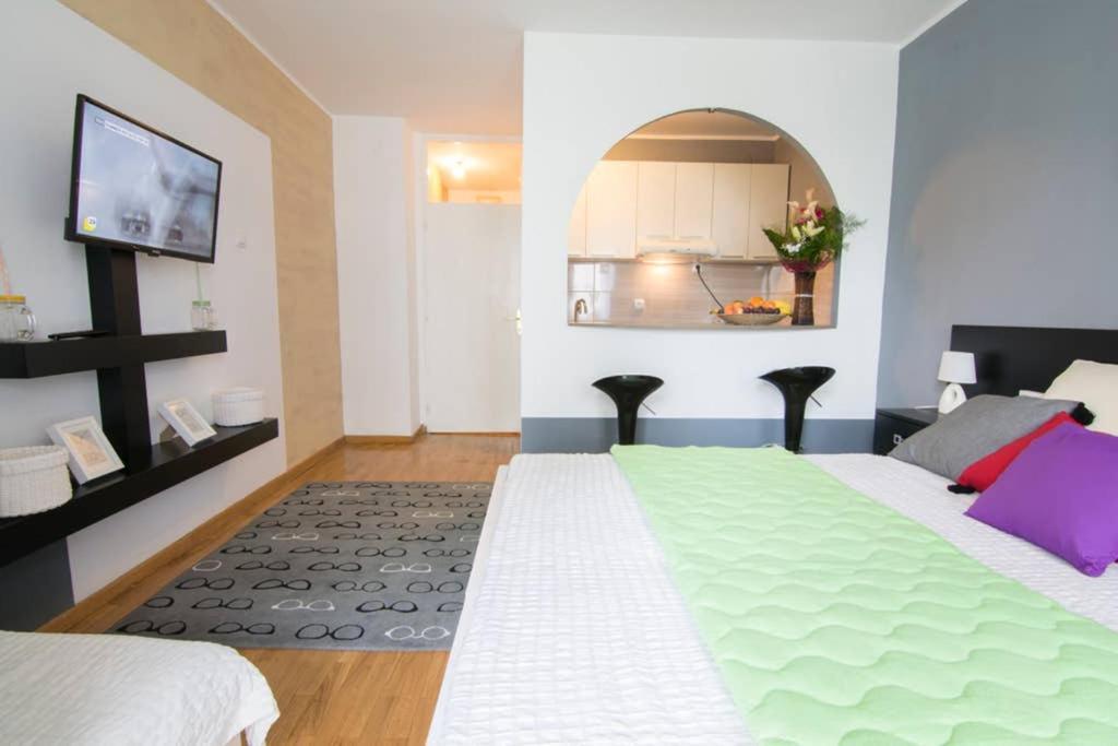 Maxim Apartment Белград Екстериор снимка