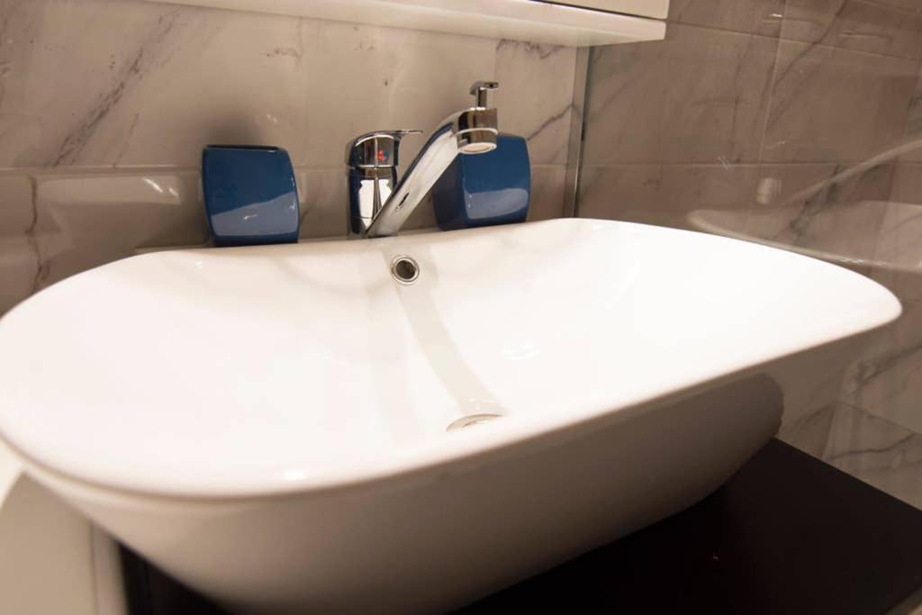 Maxim Apartment Белград Екстериор снимка